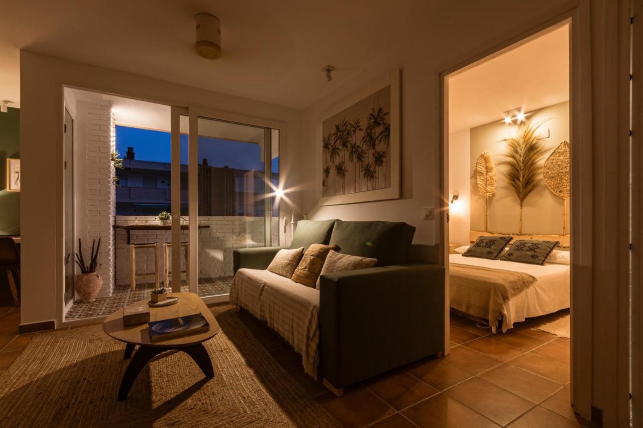 K-Nat By Nuka Homes Platja de Larenal Экстерьер фото